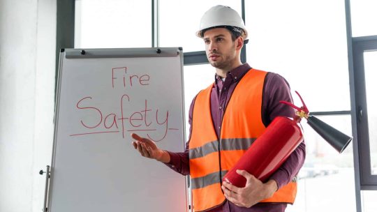 Pourquoi faut-il suivre une formation de sécurité incendie dans les ERP ?